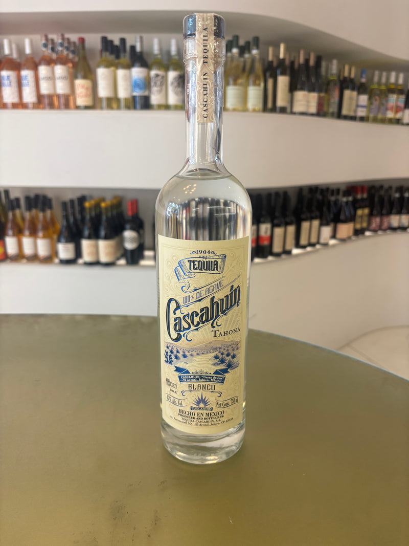 Cascahuin Tahona Blanco Tequila, Jalisco, Mexico
